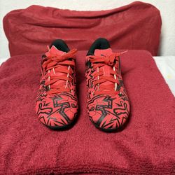 Puma Red Boys Soccer Cleats shoes 