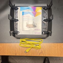 WiFi Router - Nighthawk X6 AC3200 Tri-Band