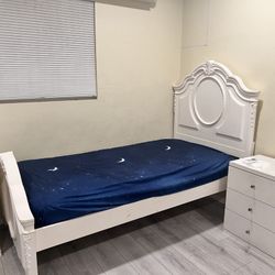 Twin Size Bed Frame With Mattress 