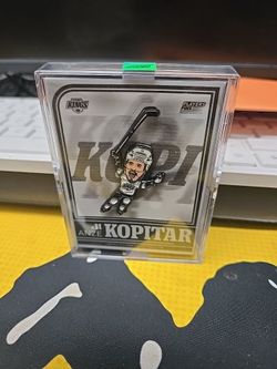 LOS ANGELES KINGS LIMITED EDITION ENAMEL PIN SET SEALED NEW KOPITAR BYFIELD