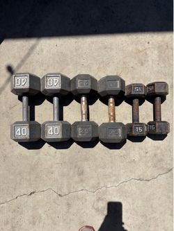Dumbbell set