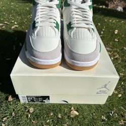Air Jordan 4 Nike SB Pine Green