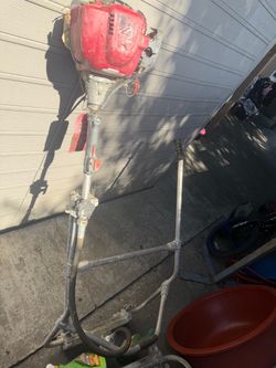 Concrete screed machine