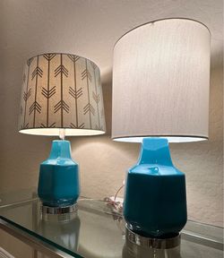New - Set of 2 Modern Table Lamps 23” Tall Caribbean Blue Sea Glass With Gorgeous Linen Shades