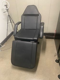 Esthetician Bed