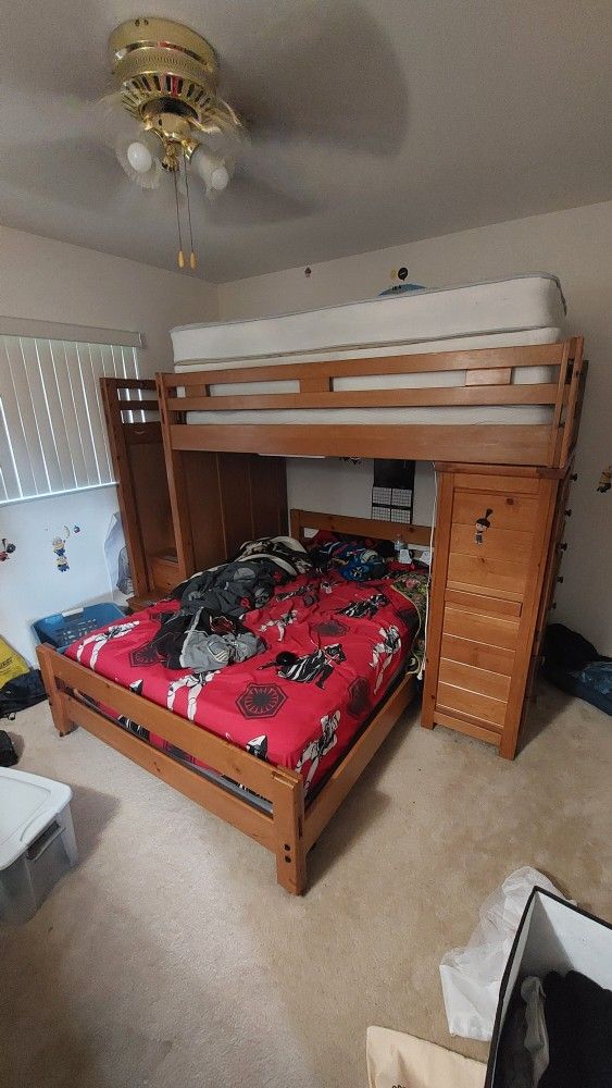 Kids all wood twin Size Bunk Bed With Storage