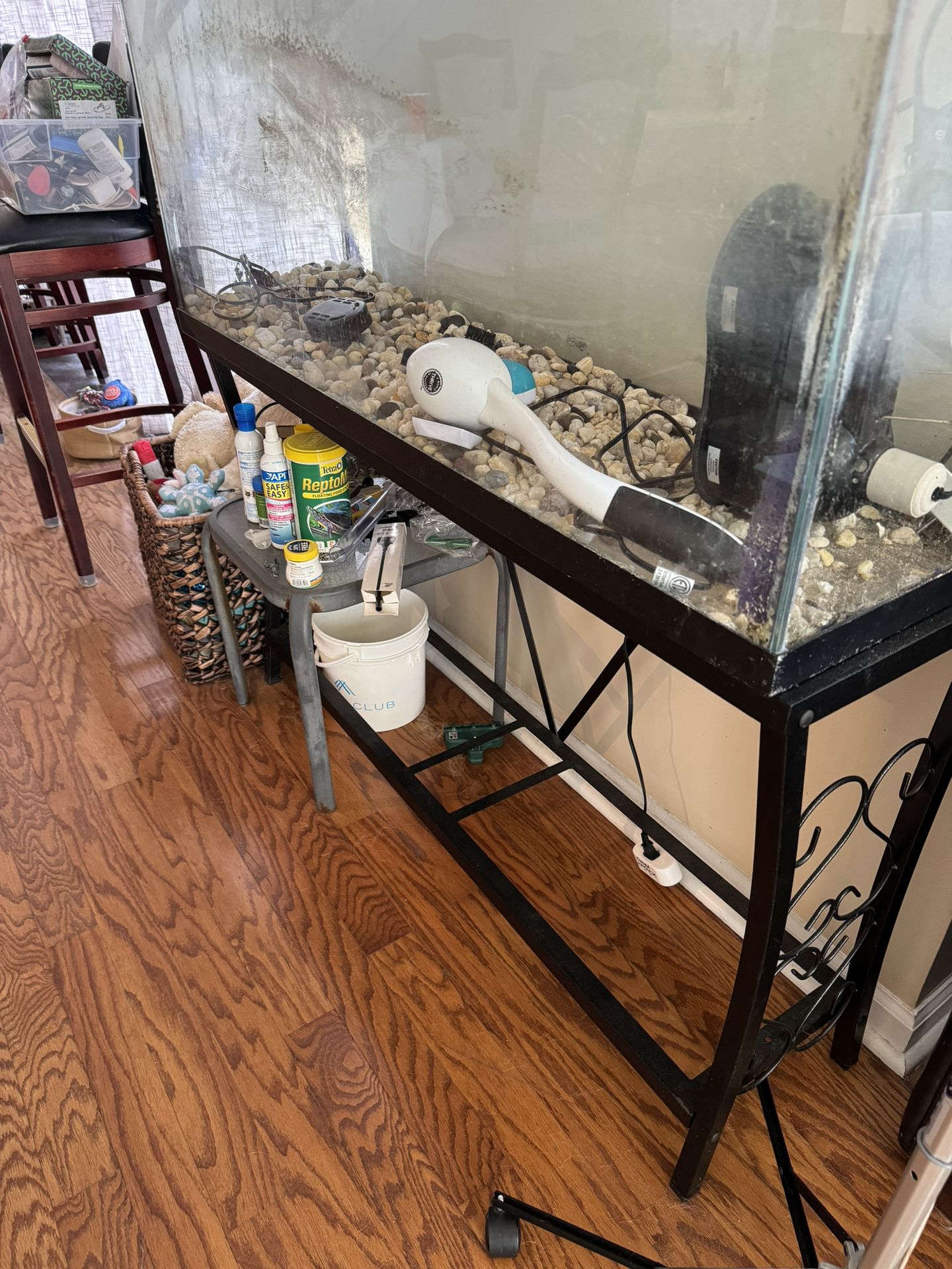 50 Gal Fish Tank - Everything Included- Originally $395.  Asking $60