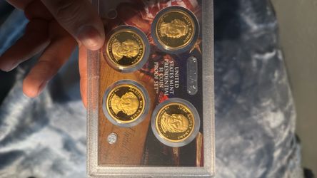 Mint condition 1 dollar coins