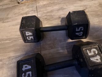 2 ) 45 pounds weights