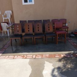 Dinner Stools 11 Of Them 3 Of Them Are Red Color