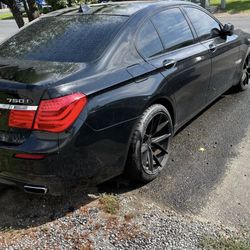 Bmw  750i