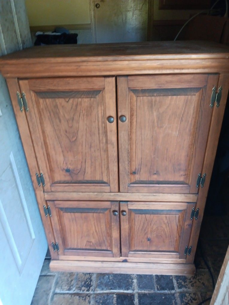 Storage Cabinet 4ftl 18inw