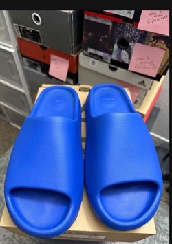 Yeezy Slide Azure 8M 11M