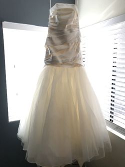 wedding dress - Brand new! Size 10