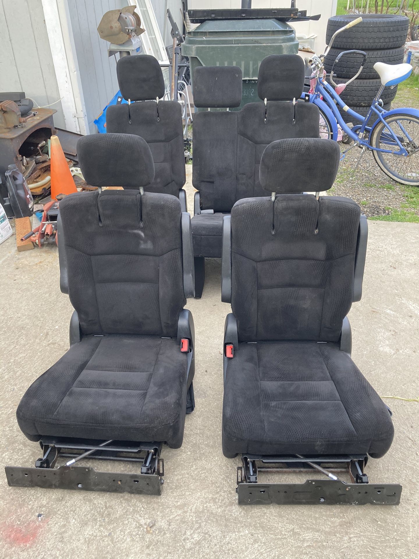 Caravan And Town & County Seats