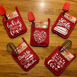 Customizable Oven Mits