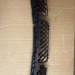 Volkswagen Beetle 2012-2019 Rear Lower Valance Bumper Support OEM .