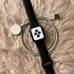 Apple Watch SE 2nd Gen Starlight 40mm GPS LTE Smart