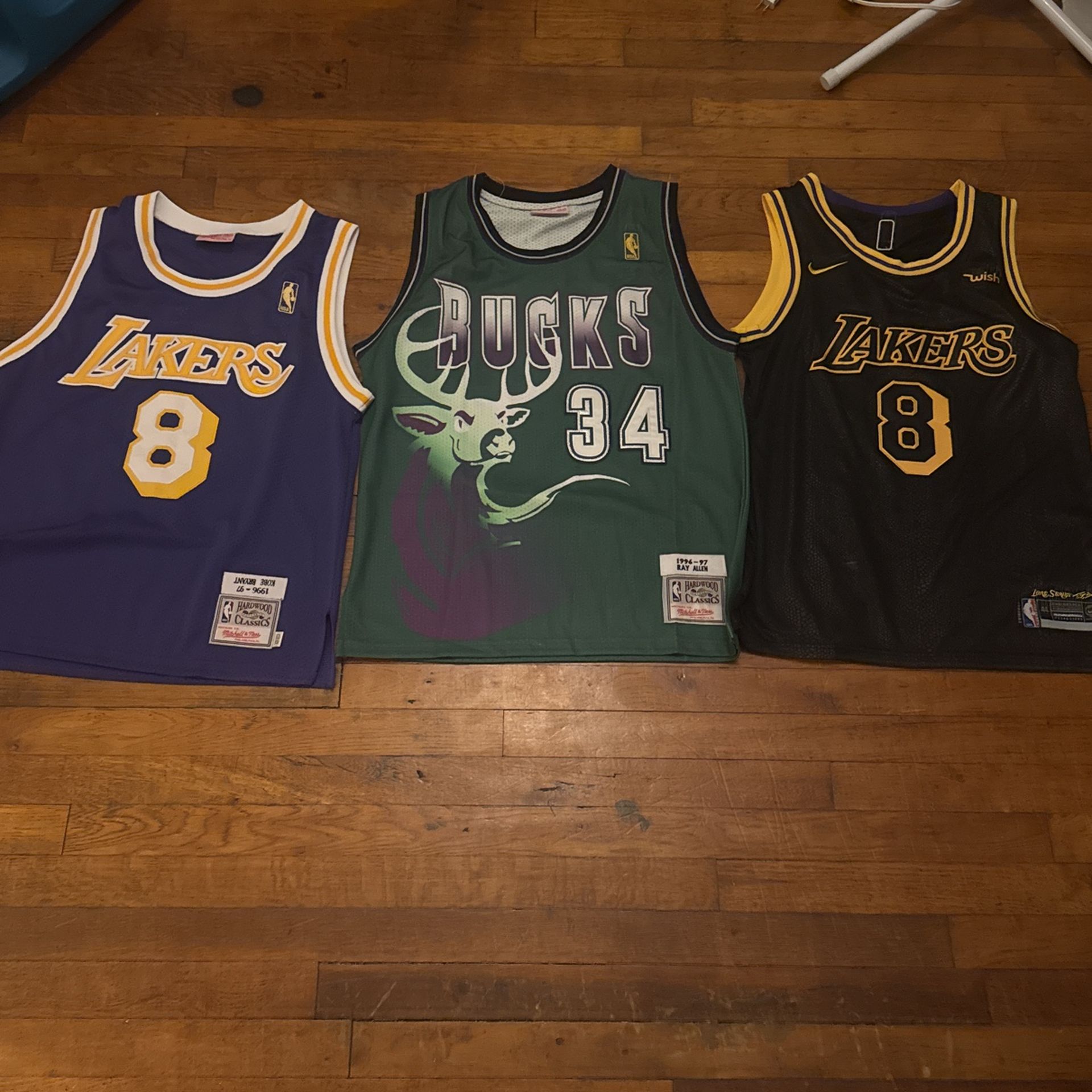 3 Jersey Never Been Worn 2 Kobe 1 Bucks