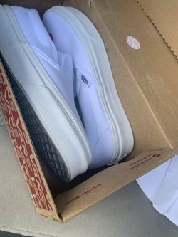 Brand new white vans never worn size 5