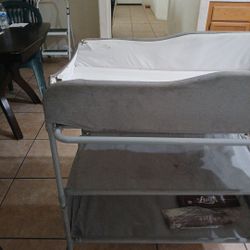 Sweeby Baby Changing Table 