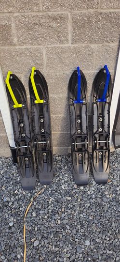 2018 Yamaha Sidewinder skis