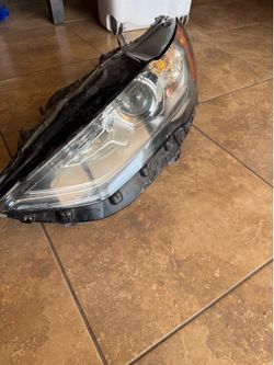 2020 ford fusion headlight