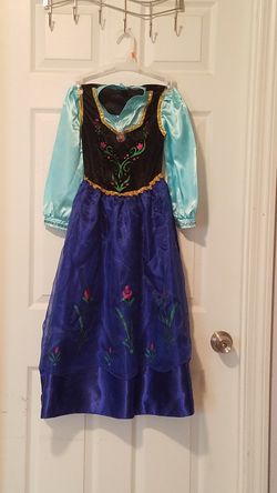 Princess Ana Costume Size Medium 8/9