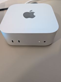 Pristine Apple Mac Mini M4 - 16GB Unified Memory / 256GB Storage