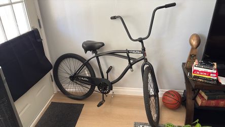 Beach Cruiser/ Bicycle