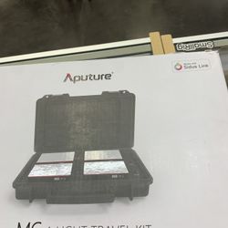 Aputure MC 4 Light Travel Kit