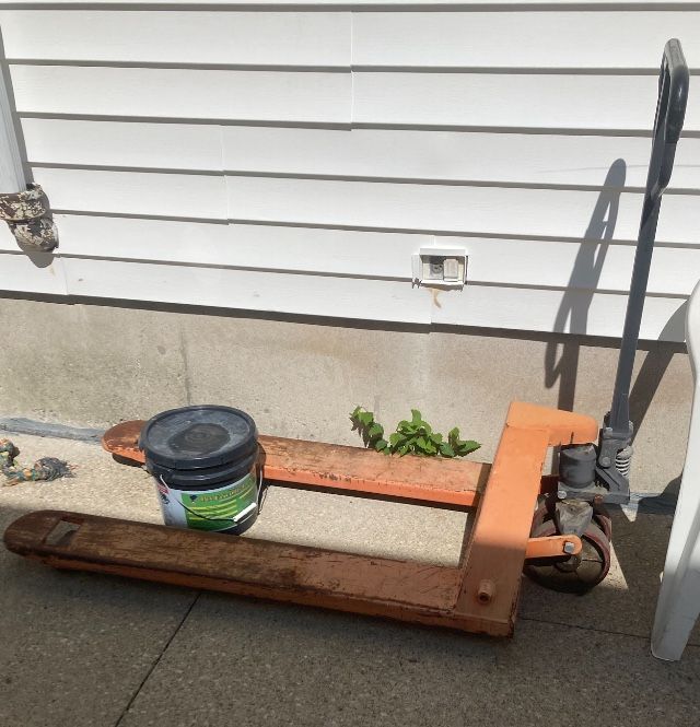 PALLET JACK