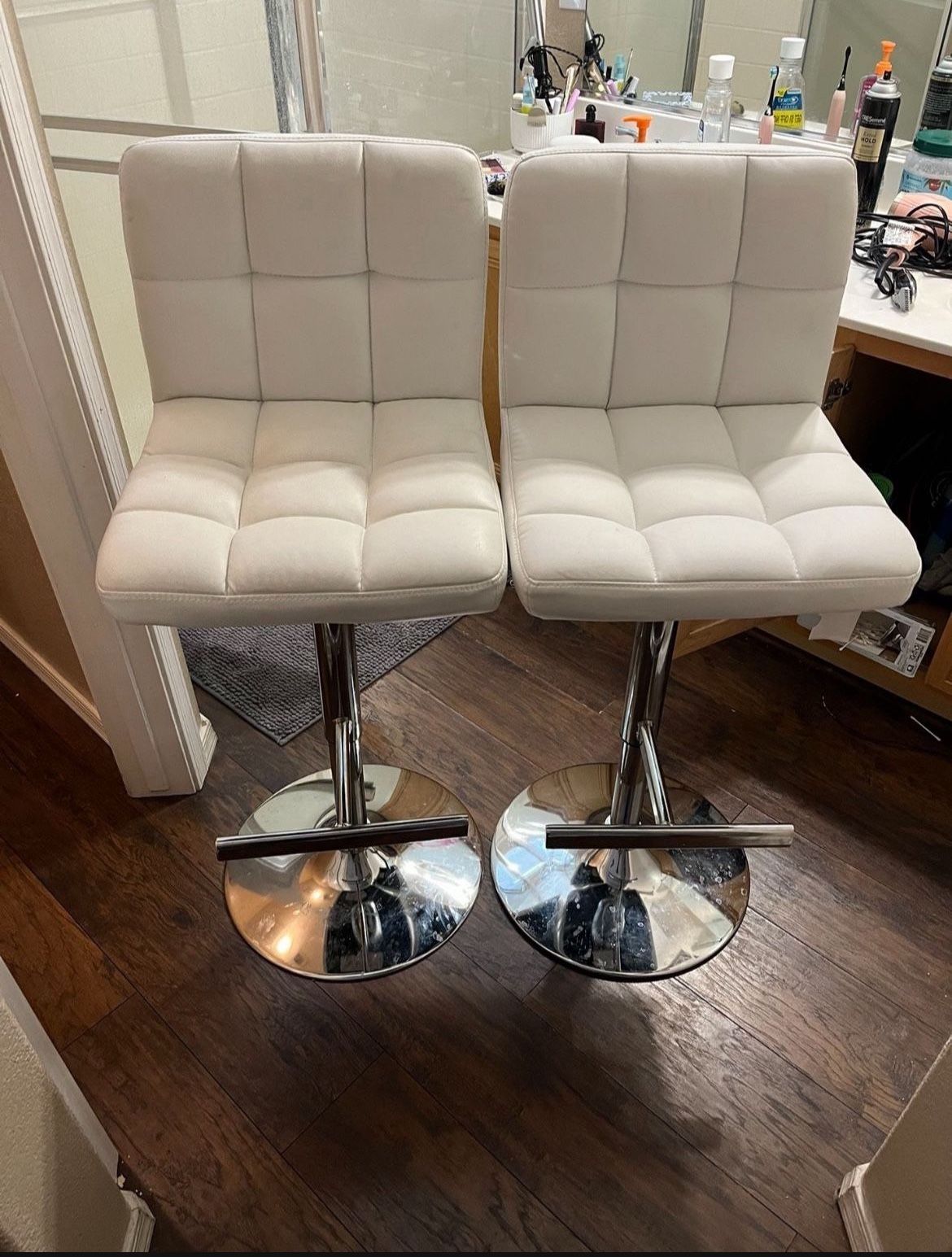 Salon Chairs