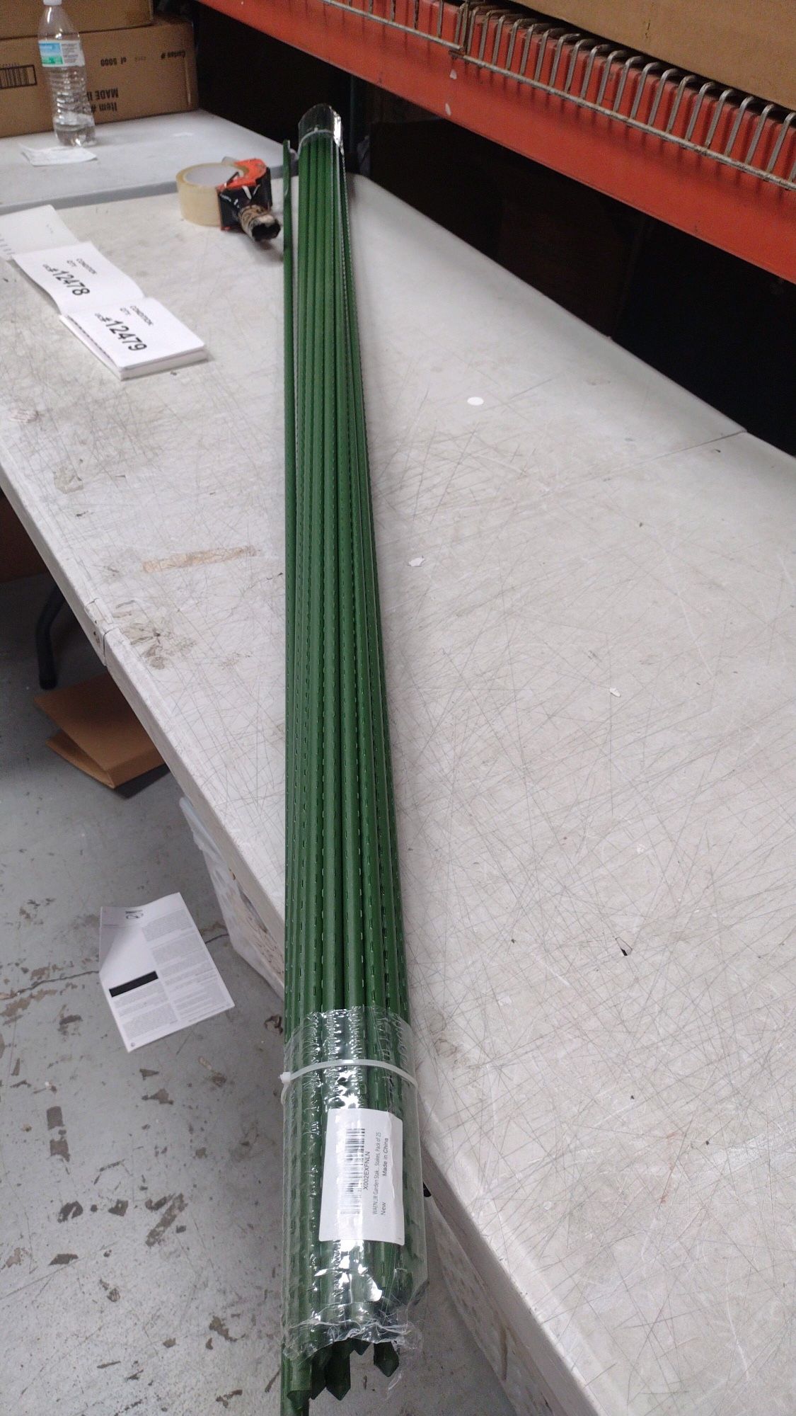 72 inch 6ft Sturdy Tomato Stakes, Plant Stakes for Outdoor Plants, Plant Support Sticks for Gardening, Pack of 25-BRWH-B082RSM63B