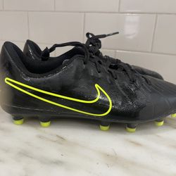Boys Nike Soccer Cleats 