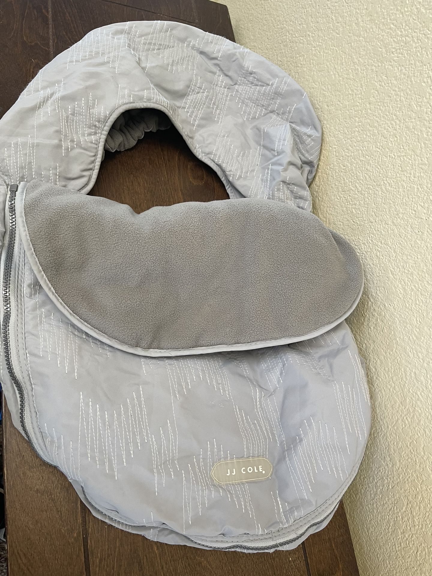 JJ cole Carseat Cover 