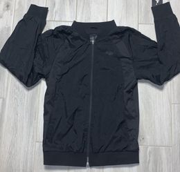 NWT MENS SIZE LARGE JORDAN WINGS FULL ZIP JACKET