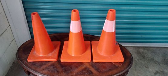 Traffic Safety Cones Color: Orange Size: Medium 2-Reflective Tape 1-None