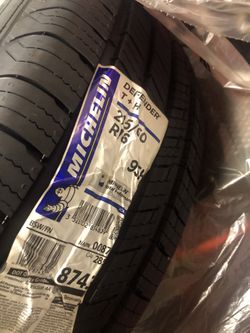 Michelin Defender T +H Tire