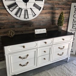 Beautiful Modern Style Dresser 