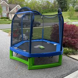 Kids trampoline