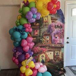 Encanto Balloons 
