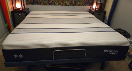 Serta I Series King Size Medium Firm Hybrid Mattress