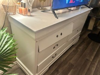Free 6 drawer cabinet