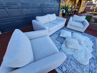 Beautiful Set Couch With 2 chairs white color made Fabric totally Deep Clean Good Condition No Stains No Smell