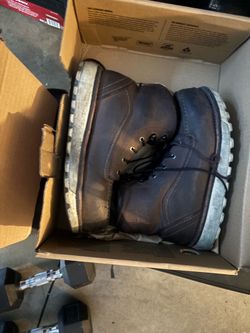 Brand: Red wing womans boots