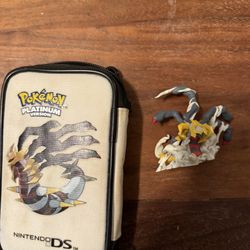 Pokémon Platinum Limited Edition DS Carrying Case With Giratina Figure