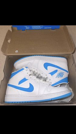 Jordan 1 Mid UNC (Women’s)