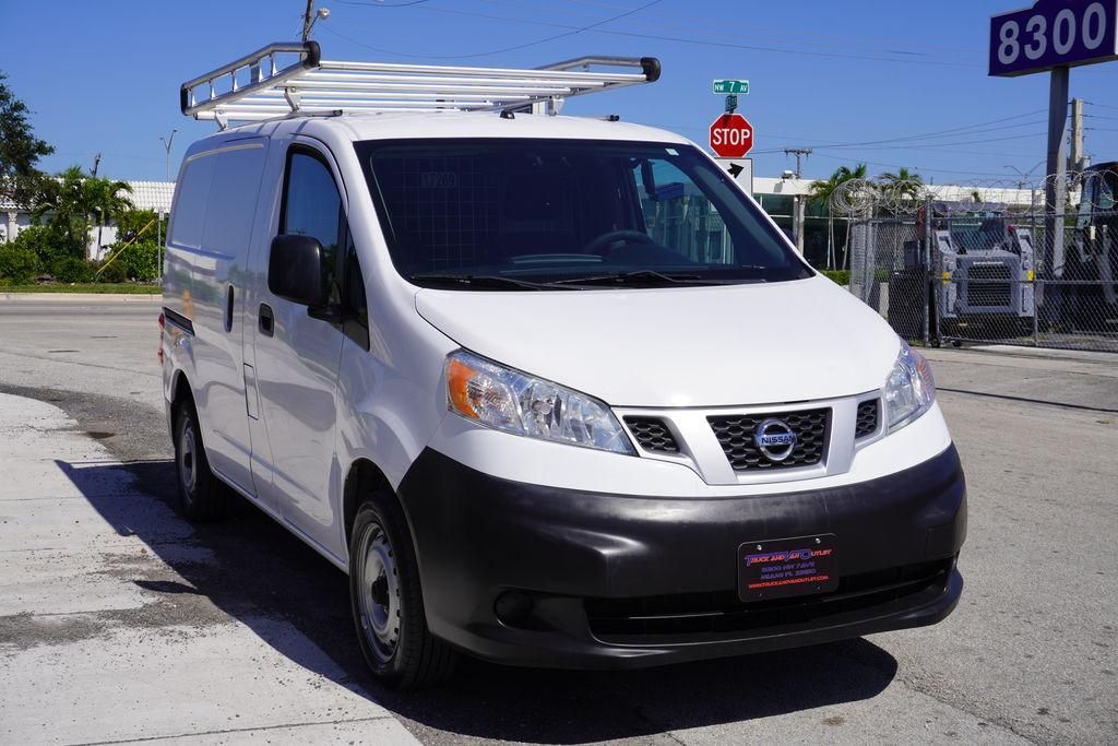 2017 Nissan Nv200
