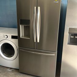 Frigidaire gallery Stainless Steel French Door Refrigerator 